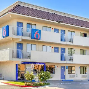 3* Hotel 6-phoenix, Az - West